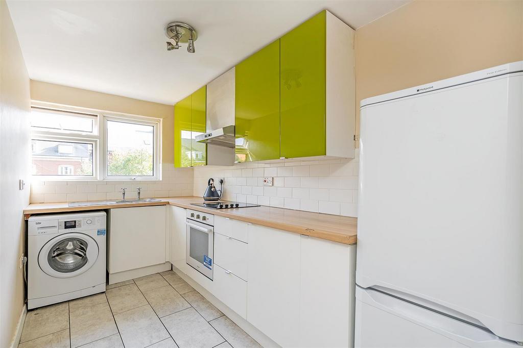 Apartment in Solihull - View 2