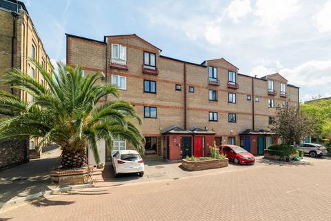 3 bedroom terraced house for sale, Storers Quay, London, E14