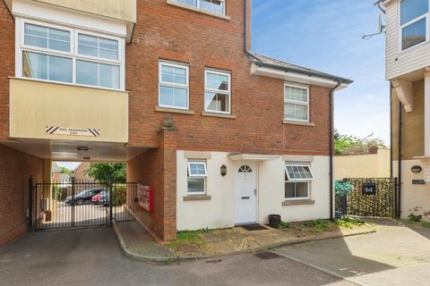 1 bedroom ground floor flat for sale, Hockliffe Road, Leighton Buzzard