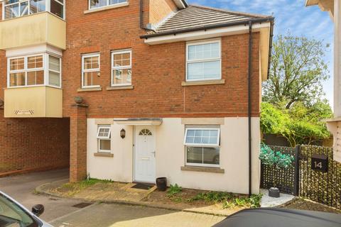 1 bedroom ground floor flat for sale, Hockliffe Road, Leighton Buzzard