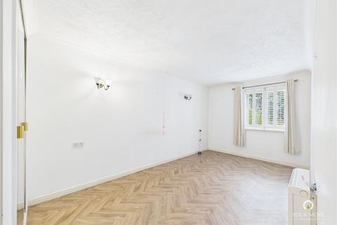 1 bedroom flat for sale, Dryden Court, Low Fell NE9