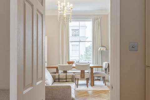 1 bedroom apartment for sale, Pembridge Gardens, W2