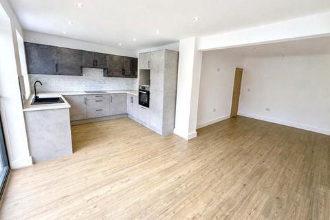 3 bedroom semi-detached bungalow for sale, Chesterton Avenue, Thornaby, Stockton-on-Tees, Durham, TS17 0BH