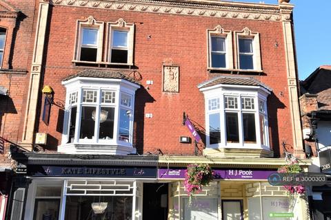 2 bedroom maisonette to rent, High St, Maldon, CM9