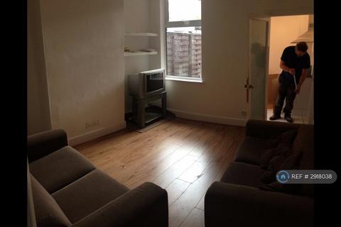 2 bedroom terraced house to rent, Spring Street, Derby, DE22