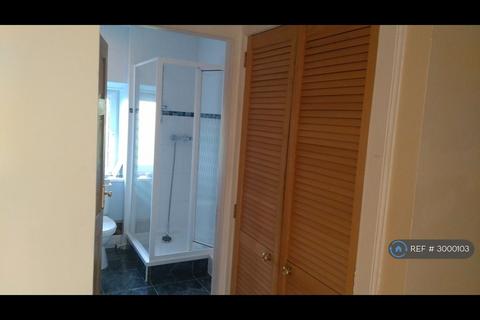 undefined, Princes Street, Perth, PH2