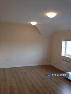 2 bedroom flat to rent, New Road, Rubery, B45
