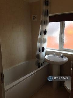 2 bedroom flat to rent, New Road, Rubery, B45