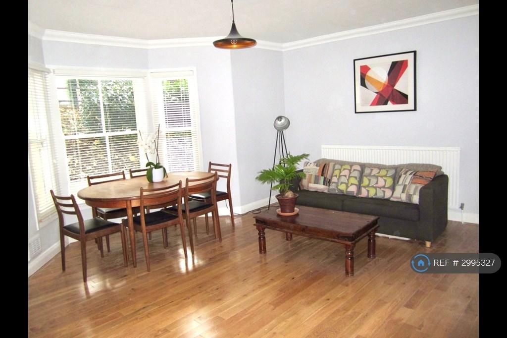 Apartment in London - View 2