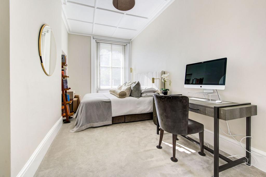 Apartment in London - More