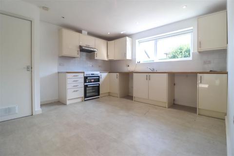 3 bedroom terraced bungalow to rent, Brinkley Road, Newmarket CB8