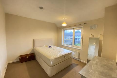 3 bedroom semi-detached house for sale, Peverel Rd, Cambridge, CB5