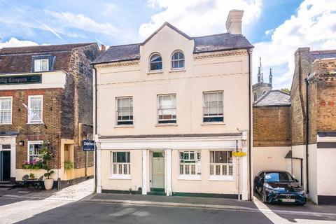 High Street, Hampton TW12