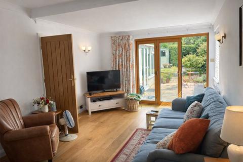 2 bedroom bungalow for sale, High Street, Girton, Cambridge, Cambridgeshire, CB3