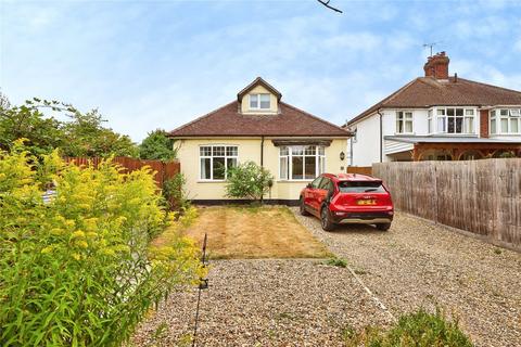 2 bedroom bungalow for sale, High Street, Girton, Cambridge, Cambridgeshire, CB3