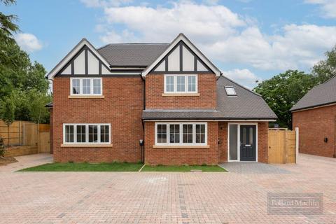 3 bedroom semi-detached house for sale, Rectory Park, Sanderstead