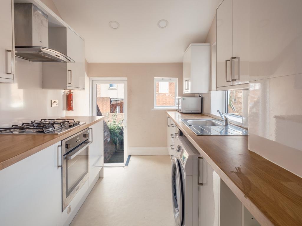 Apartment in Newcastle upon Tyne, Tyne and Wear - View 3