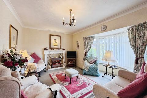 3 bedroom detached house for sale, Dovehouse Drive, Wellesbourne, Warwick