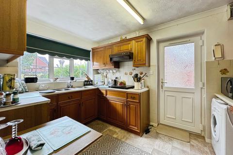 3 bedroom detached house for sale, Dovehouse Drive, Wellesbourne, Warwick
