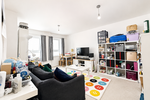 at Greenwich House, Oakwood Close, London SE13
