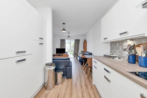 2 bedroom flat for sale, St. Edmunds Way, Cambridge CB22