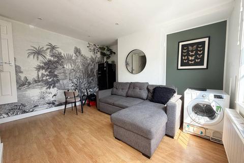 4 bedroom terraced house to rent, LEEDS LS4