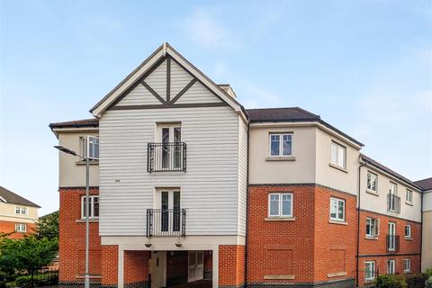 2 bedroom apartment to rent, Apprentice Drive, Colchester, CO4