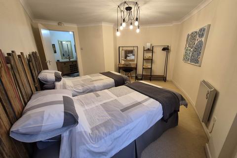 1 bedroom flat for sale, Llys Y Brenin, Aberystwyth