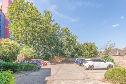 undefined, Shannon Court, Croydon, CR0