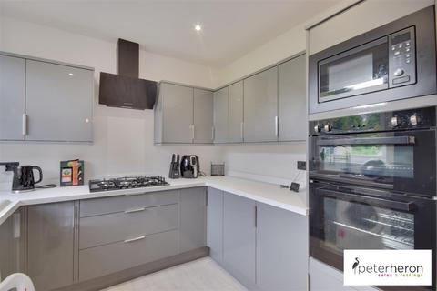 2 bedroom terraced house to rent, West Moor Road, Ford Estate, Sunderland