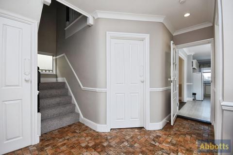 4 bedroom house for sale, Marine Avenue, CANVEY ISLAND, Essex, SS8