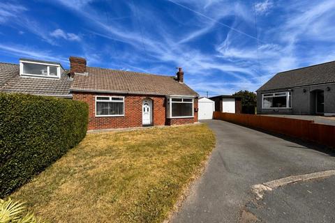 2 bedroom semi-detached bungalow for sale, Broadway, Halifax HX3