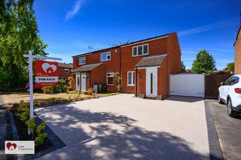 2 bedroom semi-detached house for sale, Thornton Road, Shirley B90