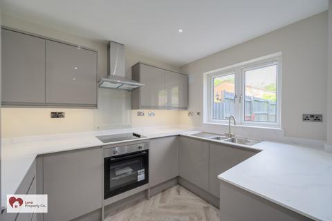 2 bedroom semi-detached house for sale, Thornton Road, Shirley B90