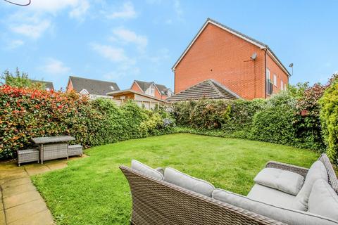 4 bedroom semi-detached house for sale, Fircrest Way, Wath Upon Dearne, Rotherham, S63 7GL