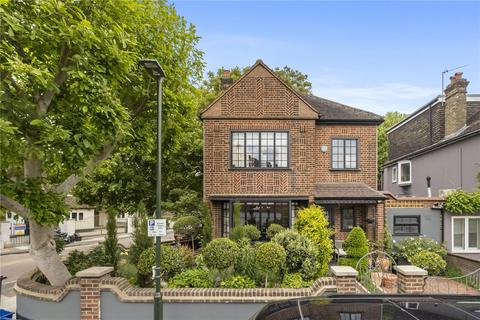 Atherton Road, London, SW13