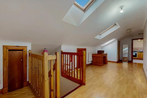 3 bedroom flat for sale, Bower Street, Hillhead, Glasgow, G12