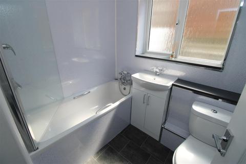 undefined, Shirdale Close, Maesycwmmer, Hengoed