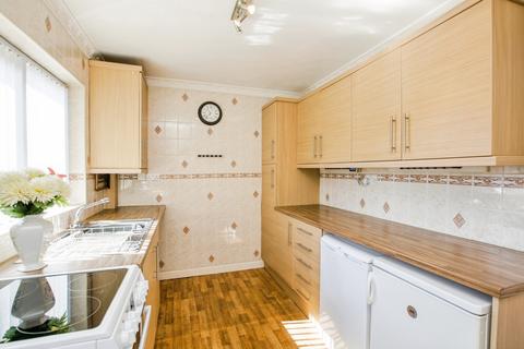 2 bedroom townhouse for sale, Natty Fields Close, Halifax, West Yorkshire, HX2