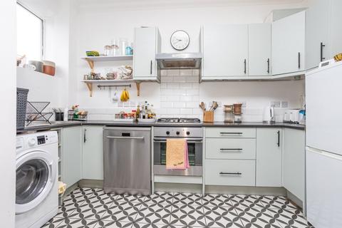 2 bedroom flat for sale, Gordon Road, Cliftonville, Margate, Kent, CT9