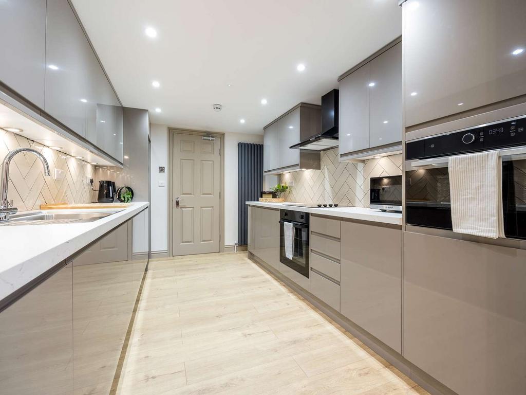 House in Vale of White Horse, North Hinksey - More
