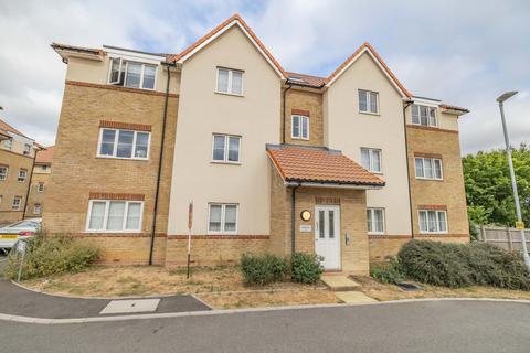 2 bedroom flat for sale, Matlock Close, Aylesham, Canterbury, Kent, CT3