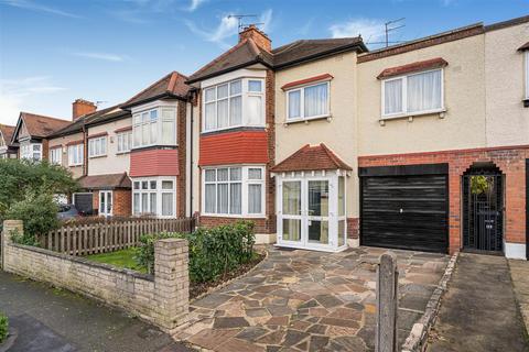 Lancaster Avenue, South Woodford