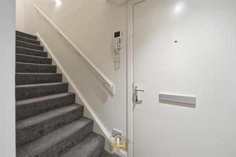 2 bedroom flat for sale, Smillie Court, Dundee DD3