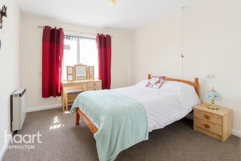 1 bedroom flat for sale, Farnborough Common, Orpington