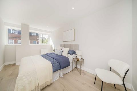 2 bedroom flat for sale, Victoria Road, Surbiton KT6