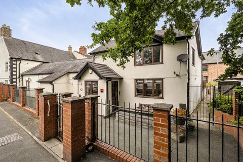 3 bedroom semi-detached house for sale, Ffordd Y Cain, Llanfyllin, Powys, SY22
