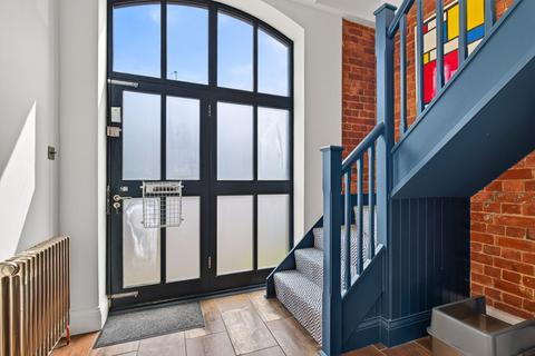 3 bedroom end of terrace house for sale, William Street, Kettering NN16