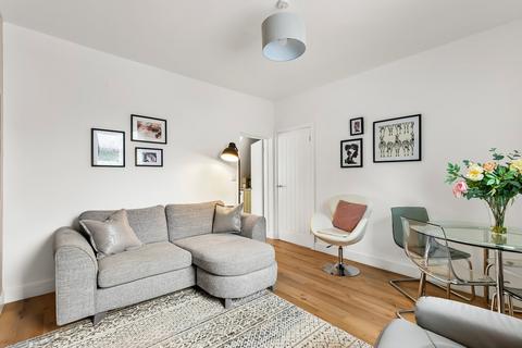 3 bedroom end of terrace house for sale, Alexandra Ville, Keighley Road, Skipton, North Yorkshire,, BD23