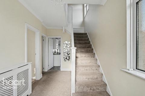 3 bedroom detached house to rent, Catsash Road, Newport